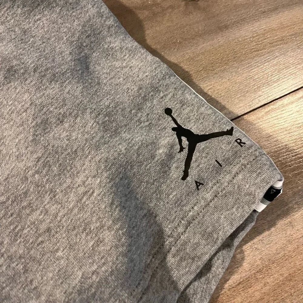 Jordan‎ Mens Gray Fleece Basketball Shorts Jumpman Logo Size Large  Bin J-12